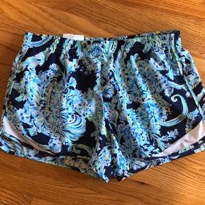 Lily Pulitzer Luxetic Shorts EUC - LINING CUT OUT (I found it uncomfortable)